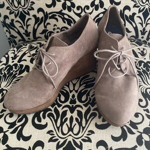 Women’s Wedge Ankle Bootie